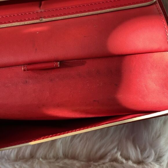 Authentic Louis Vuitton Suhali Porto Tresor International Suhali Wallet - Picture 15 of 16